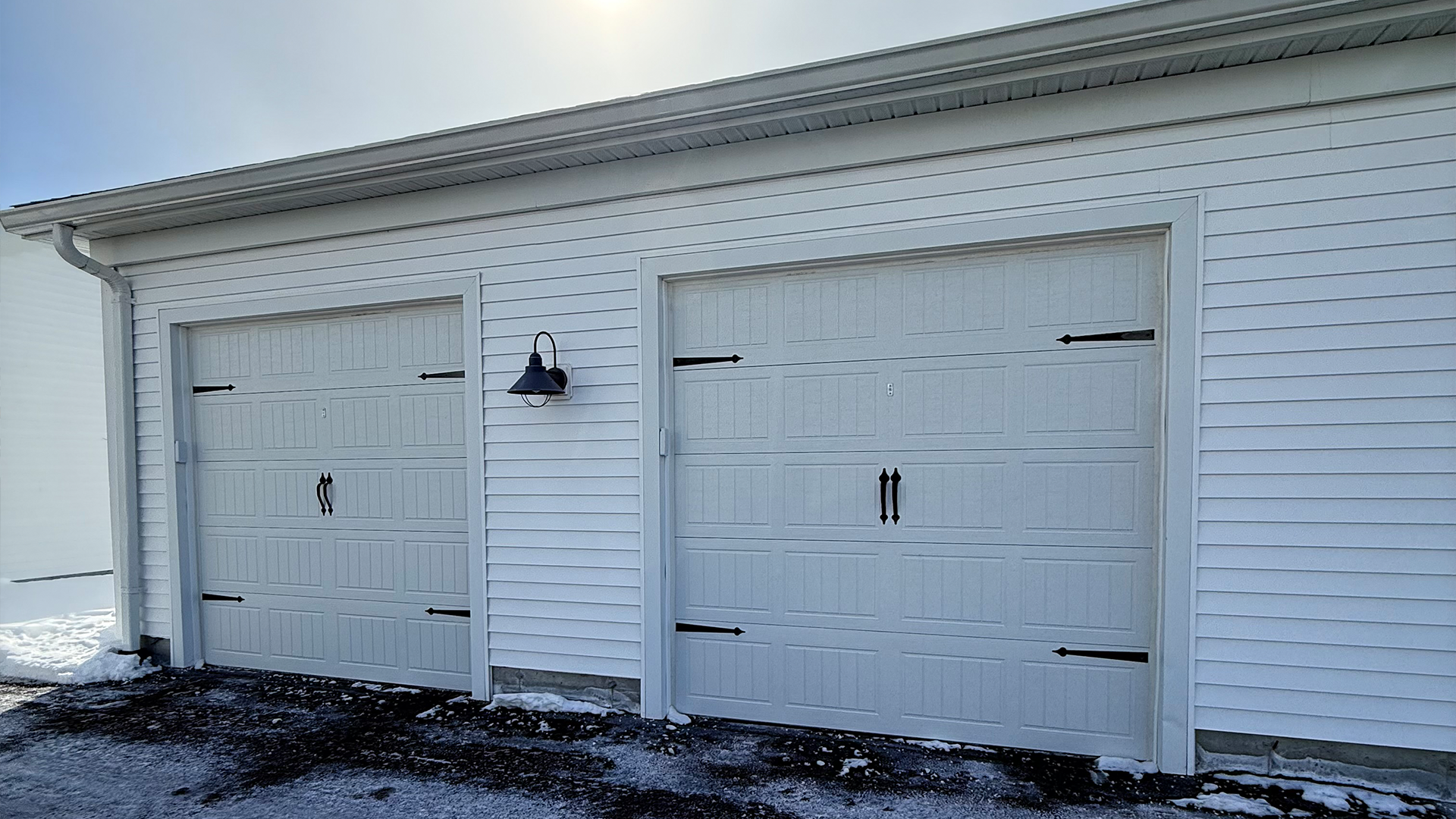 Emergency garage door service